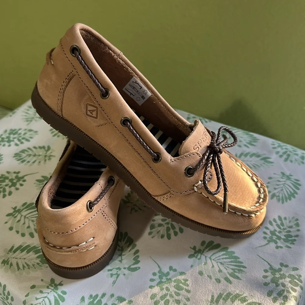 Sperry Tan Kids Boat Shoes with Brown Laces